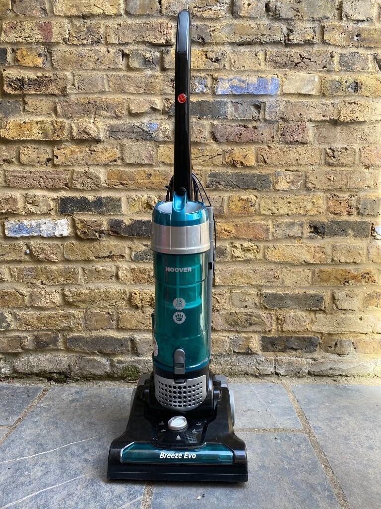 Hoover Breeze Evo vacuum cleaner | in 